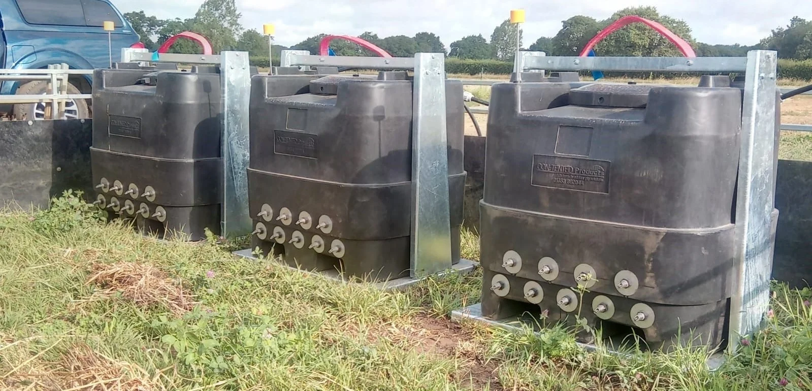 500l tanks setup in a lairage paddock